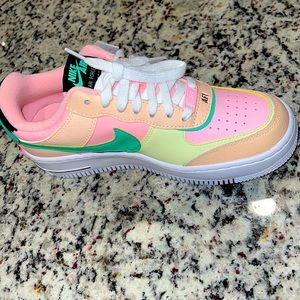 I’m selling Brand New Nike Air Force 1 never worn
